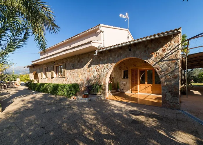 Country House With Swimming Pool